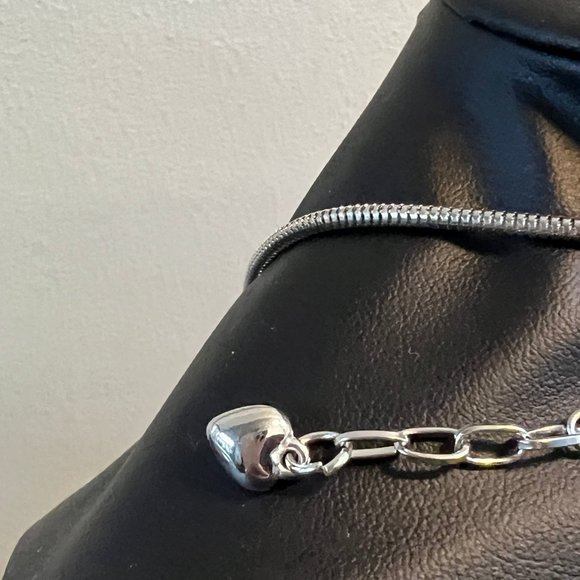 Alpha Kappa Alpha Cherish Charm Necklace - Picture 4 of 6